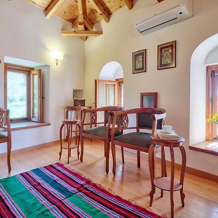 Petreas Castle Villa Kardhamili Ngoại thất bức ảnh